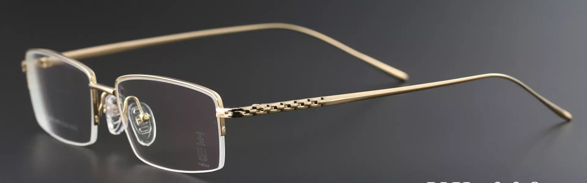 Gọng cận vàng đặc