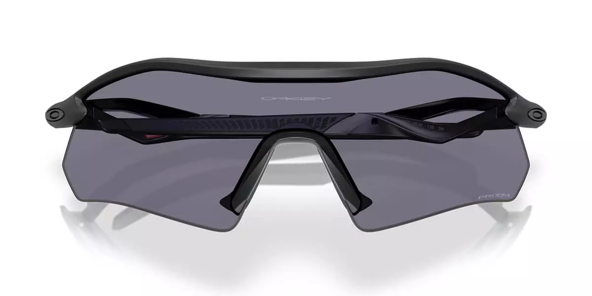 Kính mát OAKLEY 9495D 06