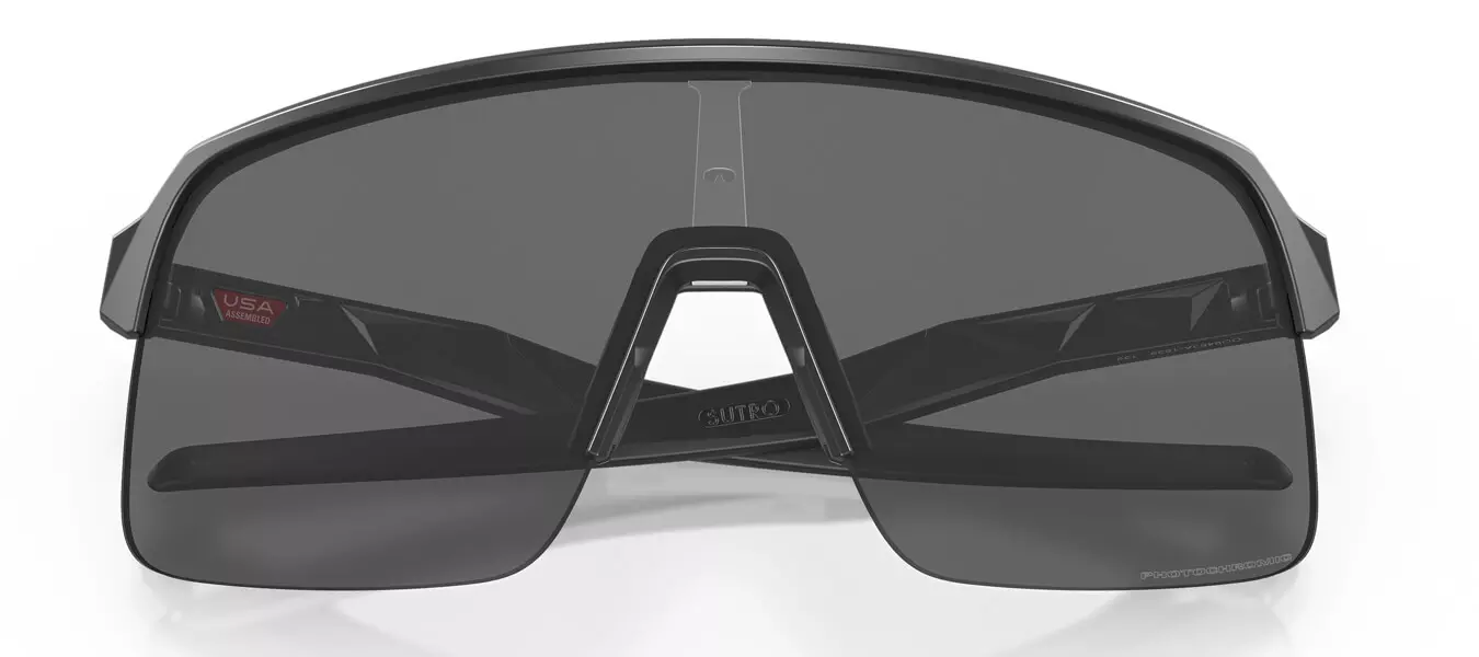 Kính mát Oakley OO9463A 18