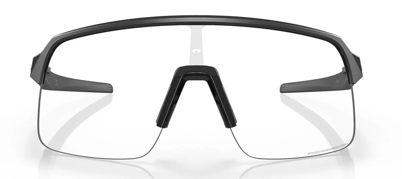 Kính mát Oakley OO9463A 18