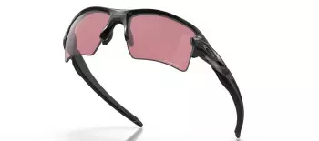 Kính chơi thể thao